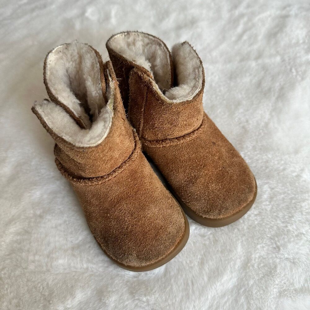 Ugg Boots Toddler Size 4/5